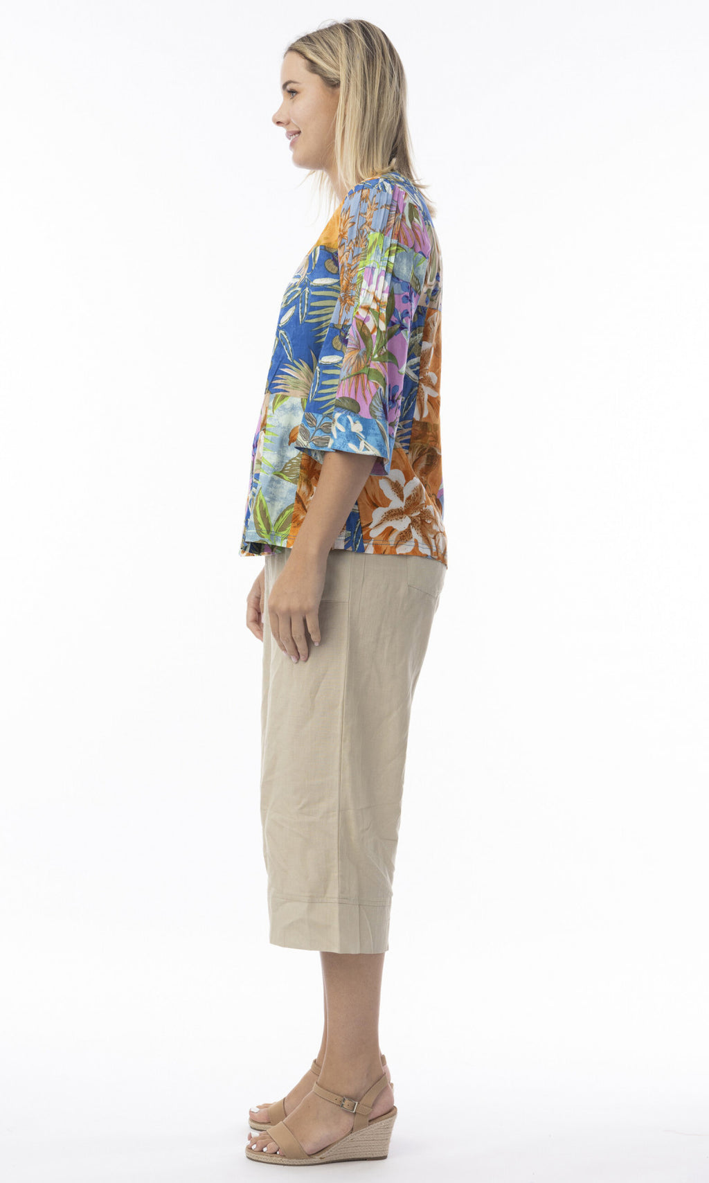 Rayon Top V Flaired Sleeve Peru