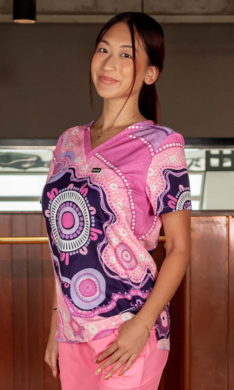 Aboriginal Art Ladies Three Pocket Scrub Top A Woman's Connection