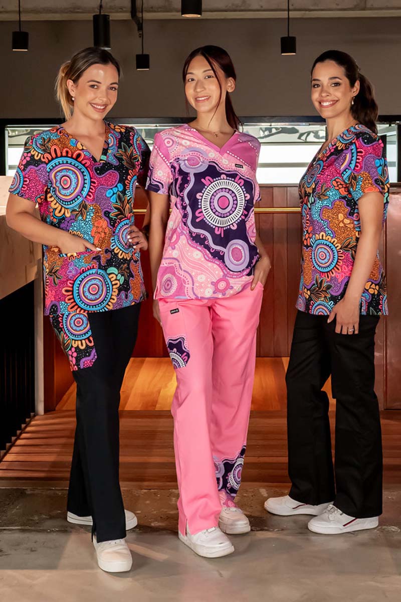 Aboriginal Art Ladies Three Pocket Scrub Top A Woman's Connection