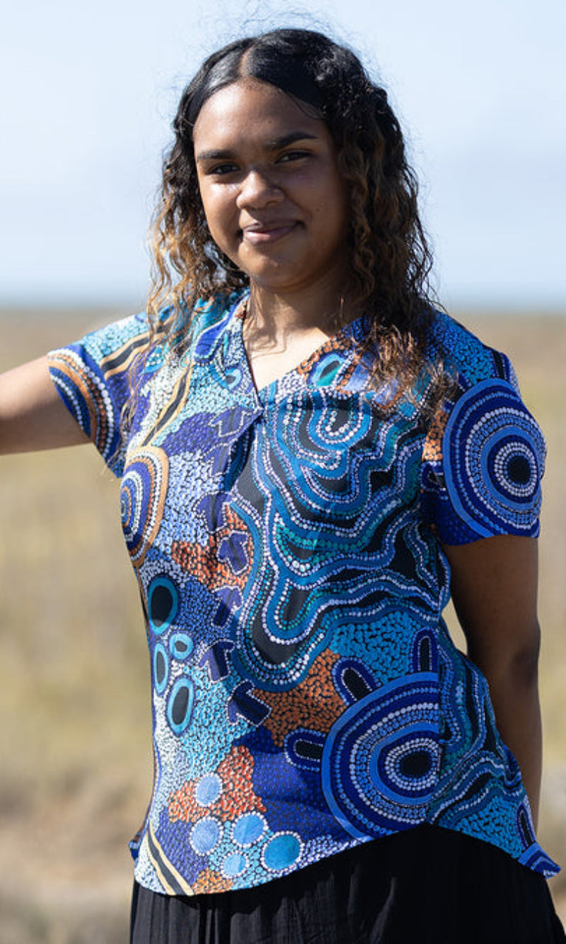 Aboriginal Art Women's V Neck Blouse Short Sleeve Calm Place